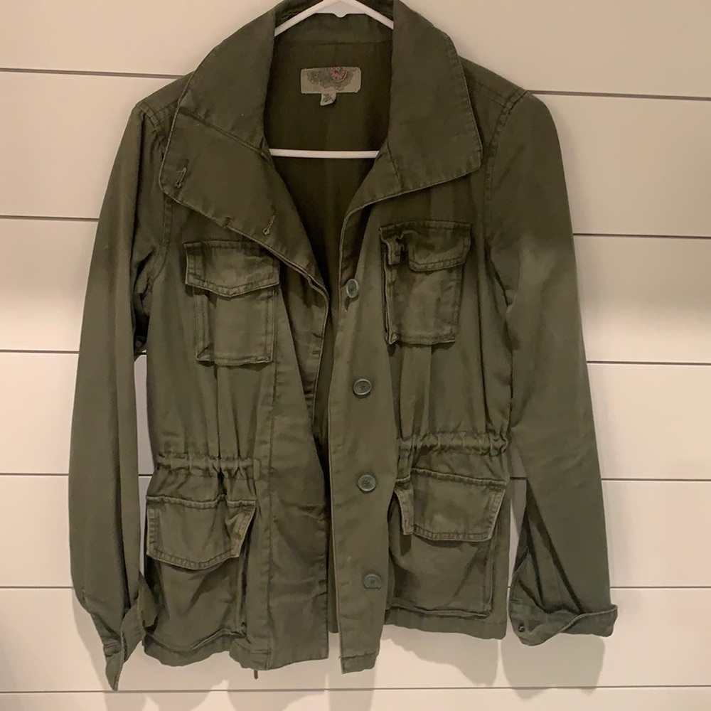 Green army jacket. Size small.